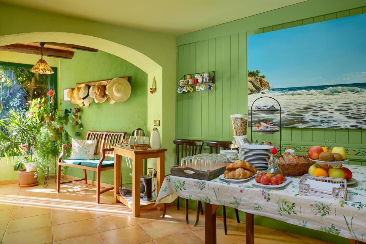 Casa Rural Can Coll Garriguella Eksteriør billede